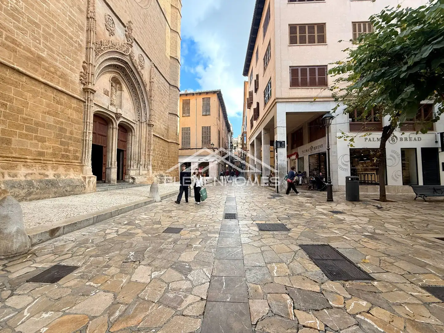 Vista exterior de Local en traspaso en  Palma de Mallorca
