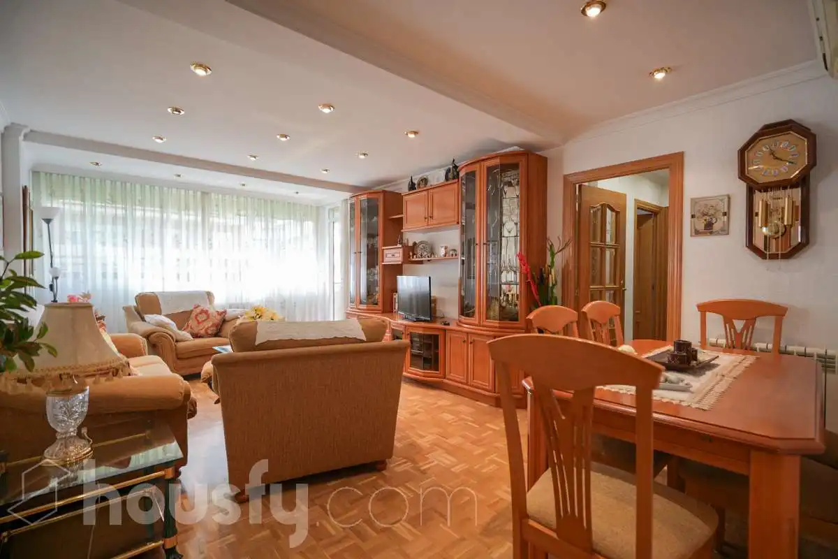 Sala d'estar de Pis en venda en Leganés amb Aire condicionat i Terrassa