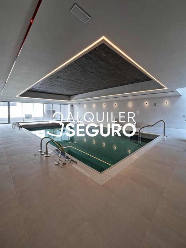 Swimming pool of Flat to rent in Alcalá de Henares  with Air Conditioner, Heating and Terrace
