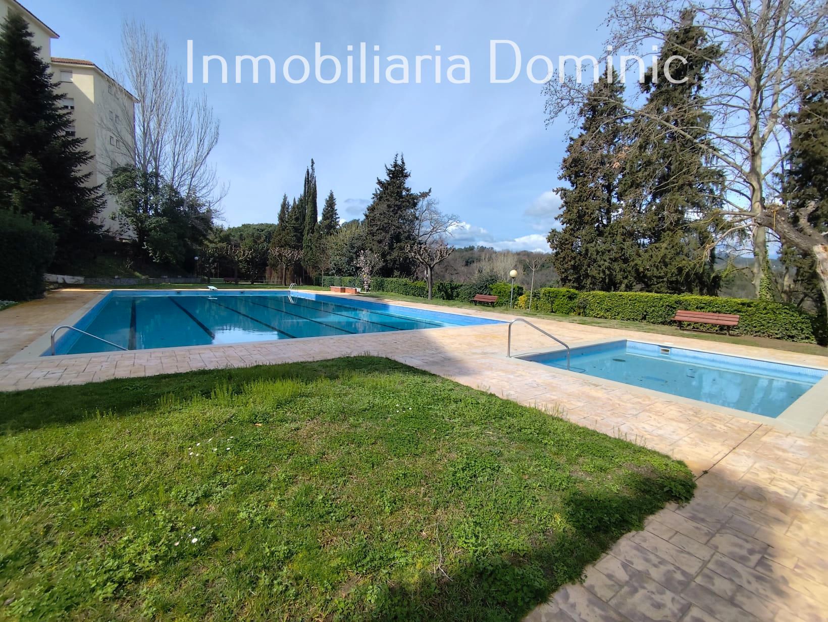 Piscina de Pis en venda en Hostalric amb Calefacció, Balcó i Piscina comunitària