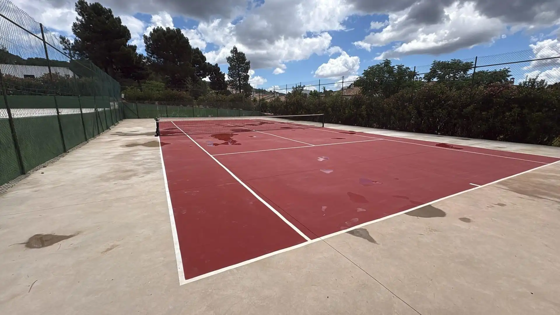 Parking de Casa o chalet en venta en Córdoba con Aire acondicionado, Calefacción y Jardín privado