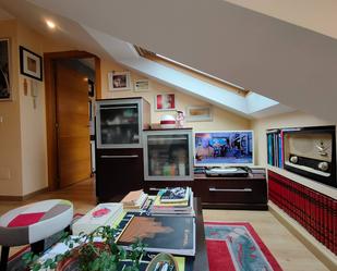 Living room of Attic for sale in Santiago de Compostela   with Heating and Storage room