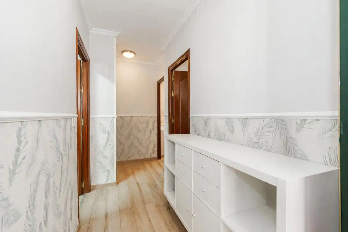 Flat for sale in Sevilla  with Air Conditioner and Heating