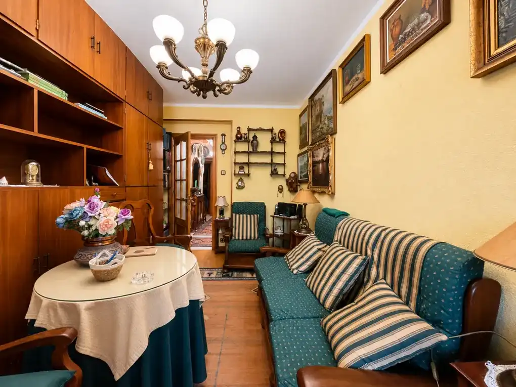 Sala de estar de Piso en venta en Ribadesella con Calefacción y Trastero