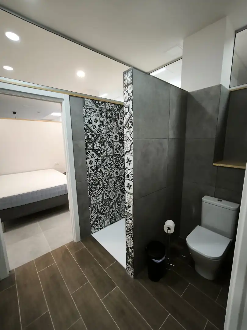 Bathroom of Ground floor for rent in Santa Cruz de Tenerife  with Furnished and Microwave