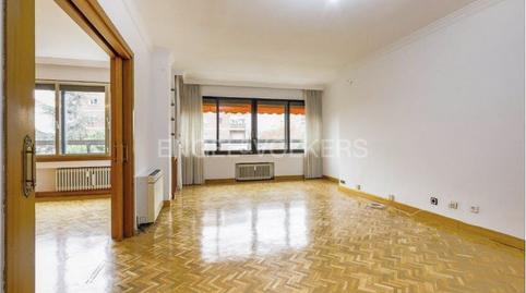 Foto 5 de Apartament en venda a Niño Jesús, Madrid