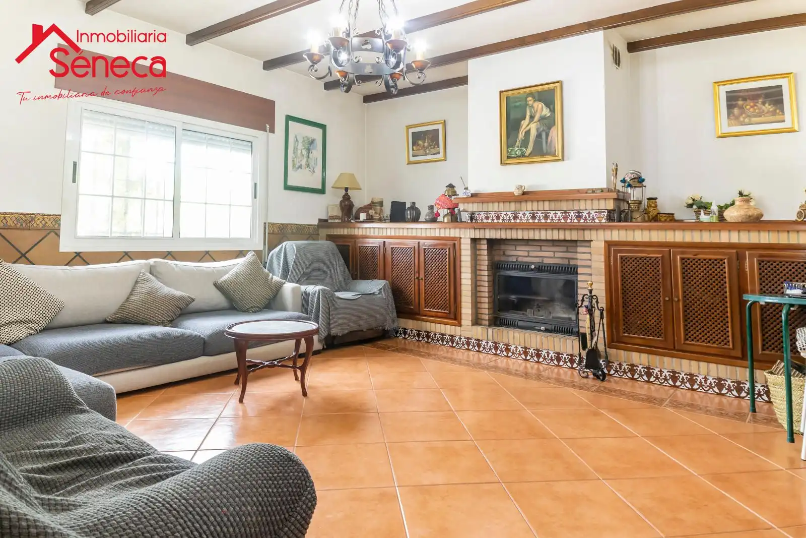 Living room of Houses for sale in La Carlota  with Air Conditioner, Heating and Private garden