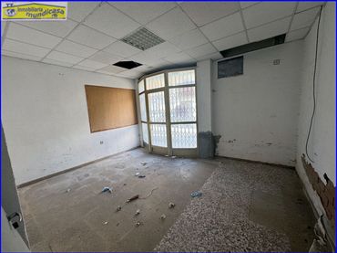 Local commercial à vendre à Calle Juan Laorden 11B