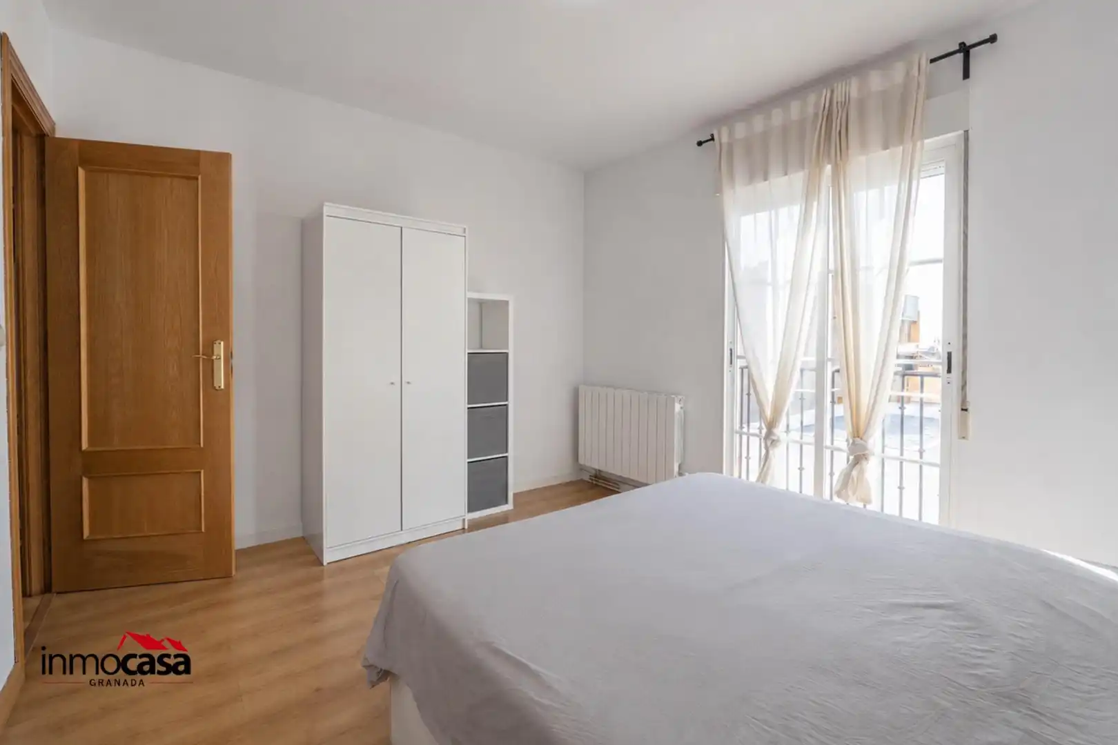 Bedroom of Flat for sale in La Zubia  with Air Conditioner, Terrace and Balcony