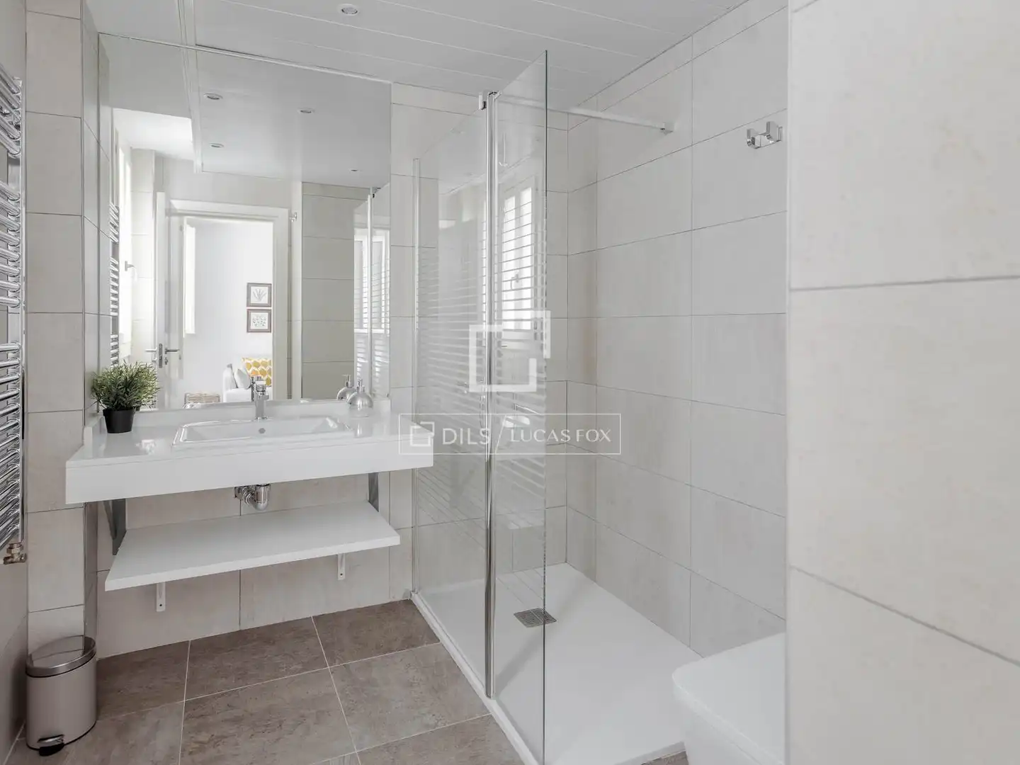 Badezimmer von Wohnung zur Miete in Madrid mit Klimaanlage, Heizung und Parkett