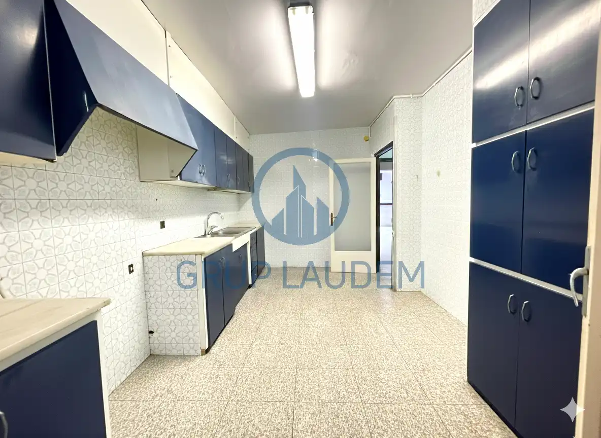 Kitchen of Commercial properties for sale in Mataró