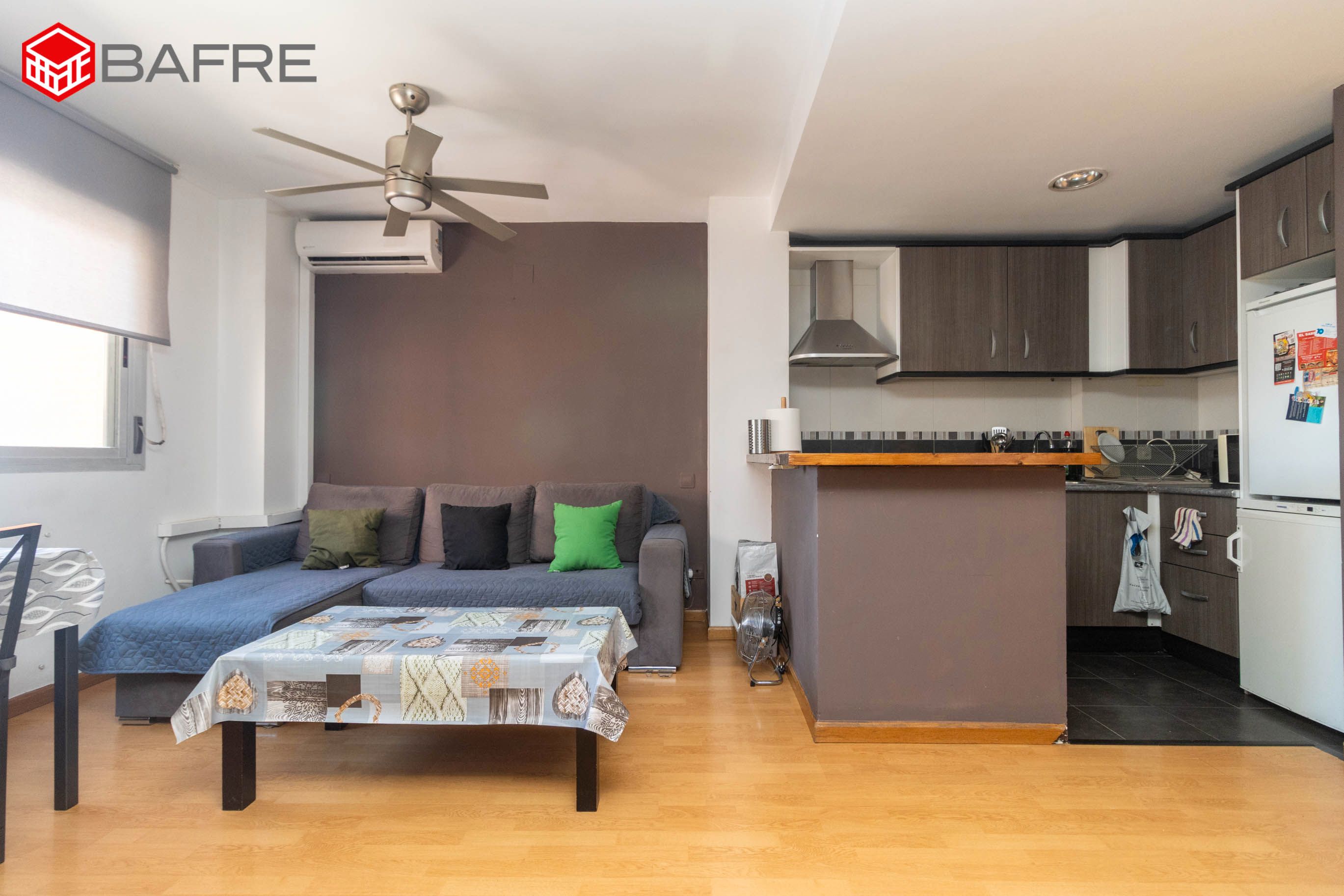 Living room of Flat for sale in  Madrid Capital  with Heating, Private garden and Storage room