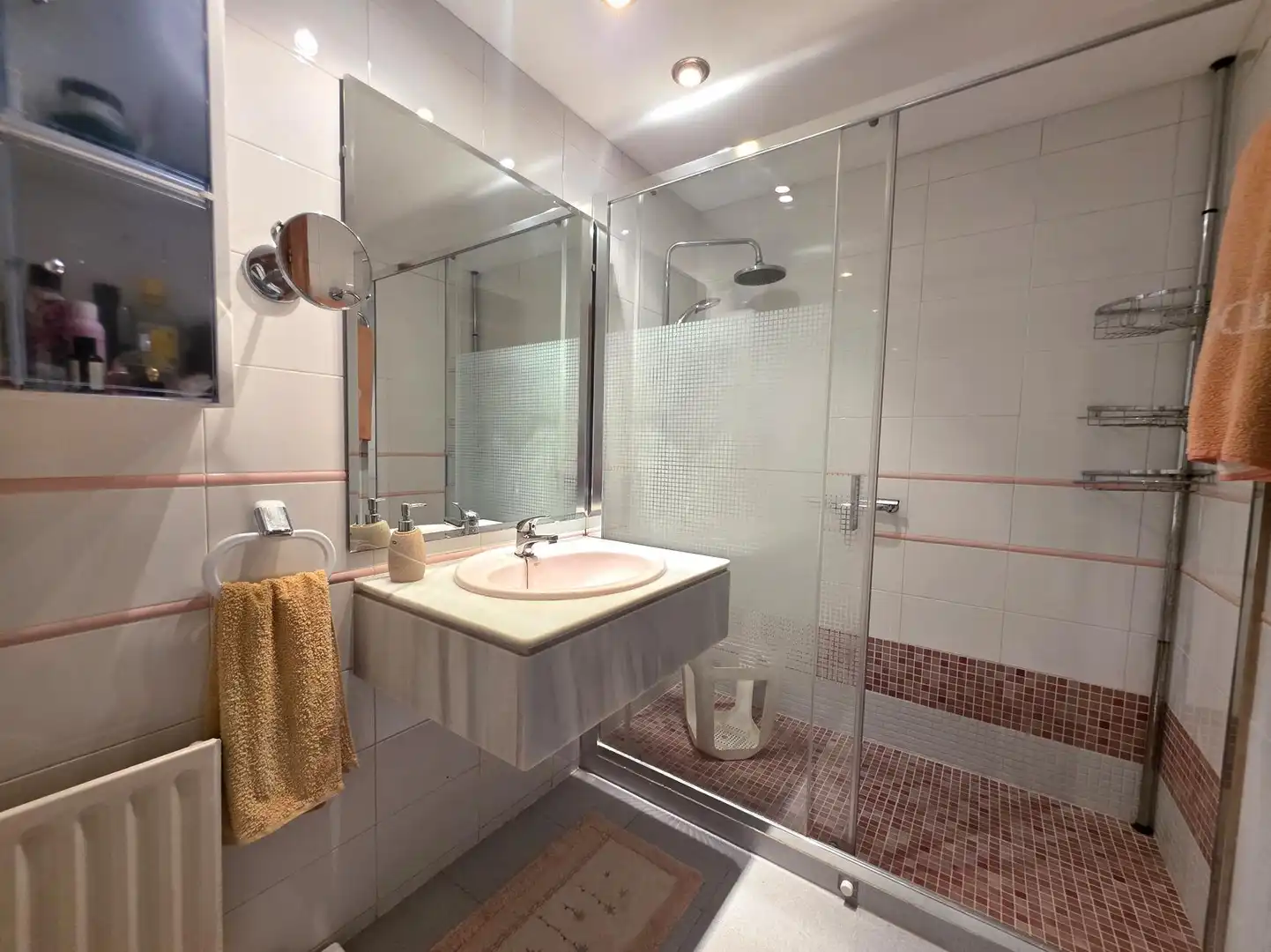 Baño de Piso en venta en Castellón de la Plana / Castelló de la Plana con Calefacción, Jardín privado y Trastero