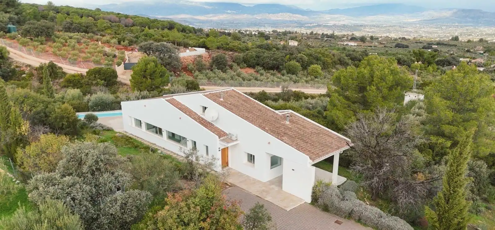 Vista exterior de Casa o chalet en venta en Alhaurín El Grande con Calefacción, Terraza y Piscina