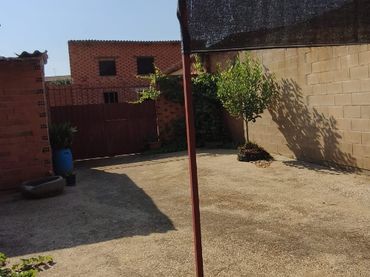 Casa amb jardí en venda a Manganeses de la Polvorosa