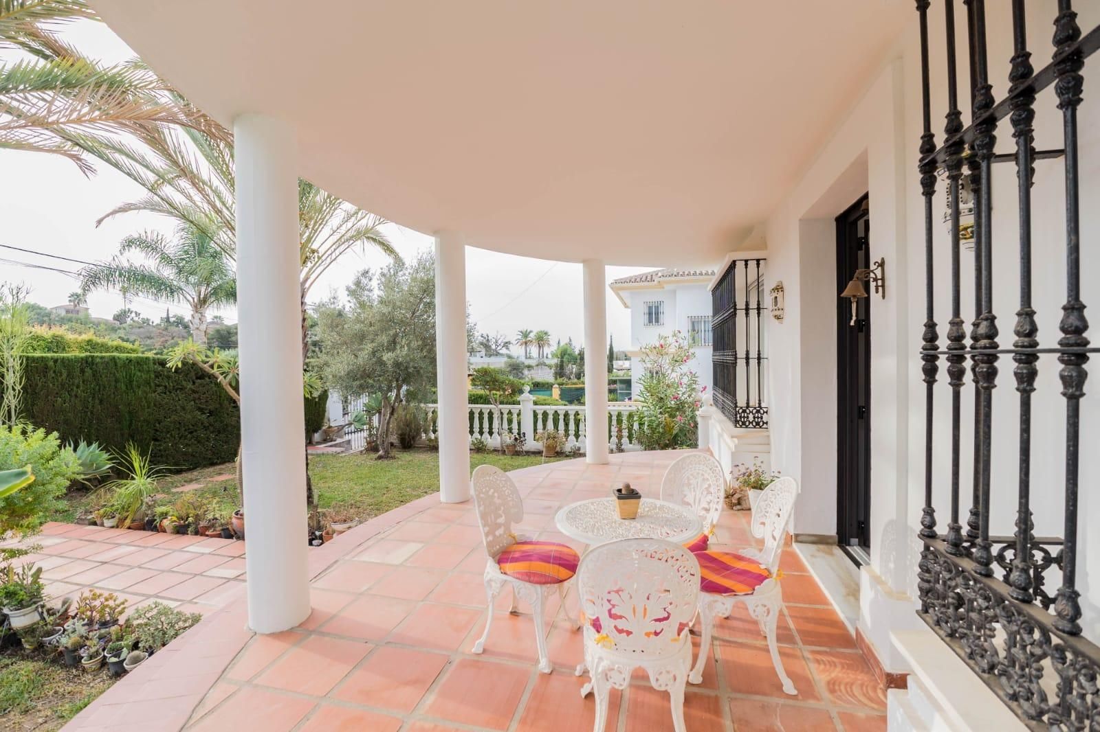 Terrace of House or chalet for sale in Marbella  with Private garden, Terrace and Community pool
