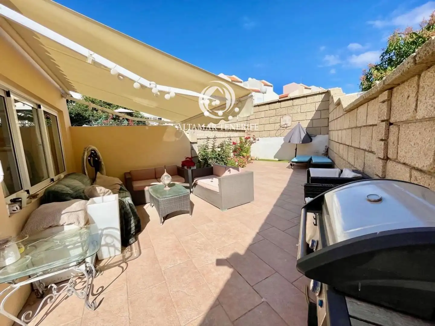 Casa a schiera con piscina in vendita a Costa Adeje, imagen 2