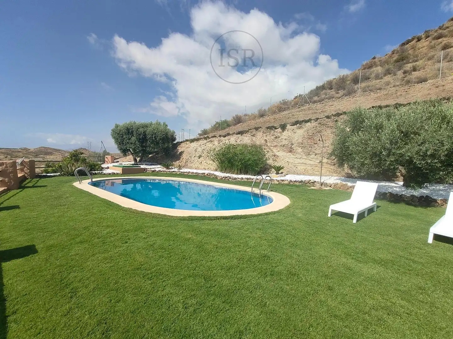 Piscina de Casa o xalet en venda en Cuevas del Almanzora amb Aire condicionat, Jardí privat i Terrassa