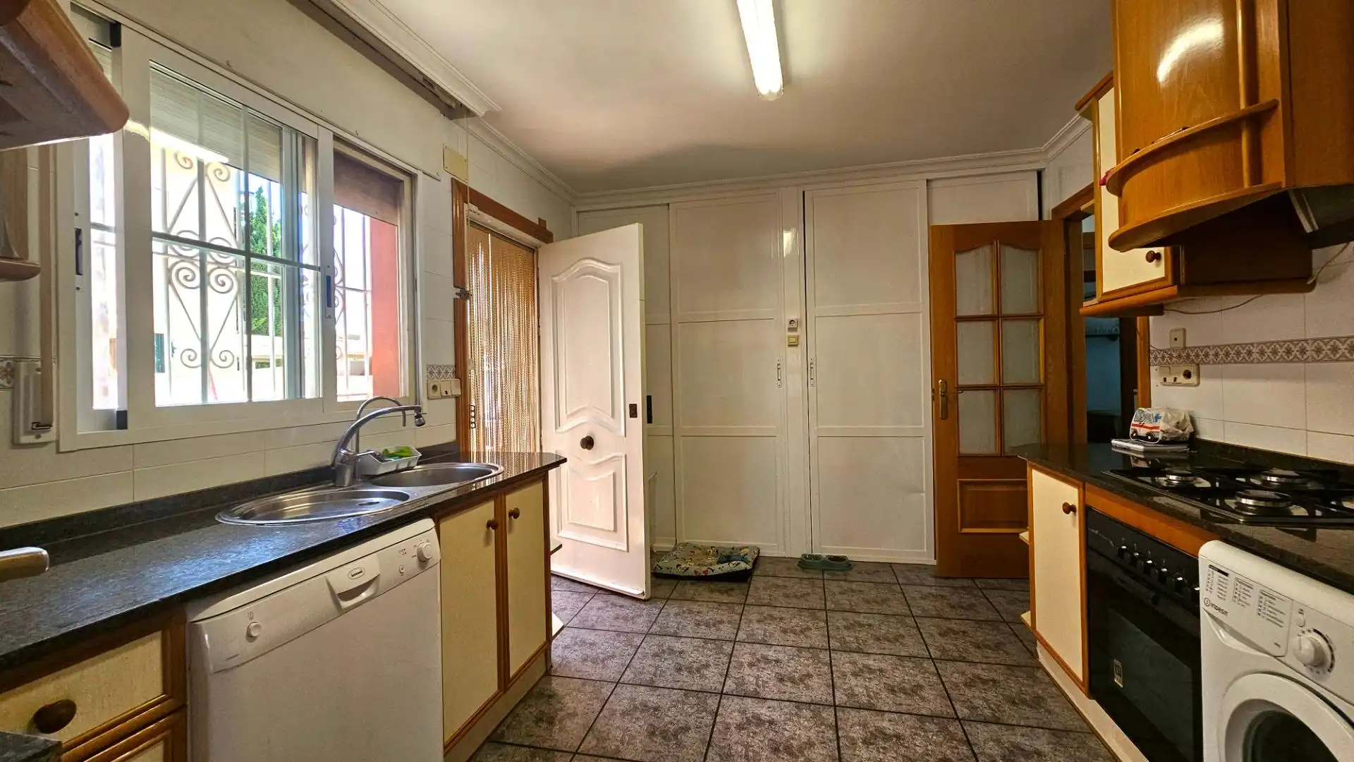 Cocina de Casa o chalet en venta en Cartagena con Aire acondicionado, Jardín privado y Piscina