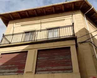Vista exterior de Casa o xalet en venda en Olite / Erriberri amb Jardí privat, Terrassa i Balcó
