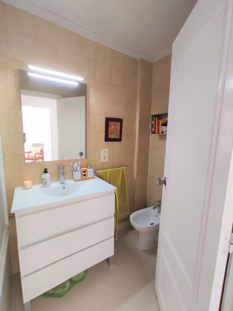Baño de Ático de alquiler en Sagunto / Sagunt con Terraza y Amueblado