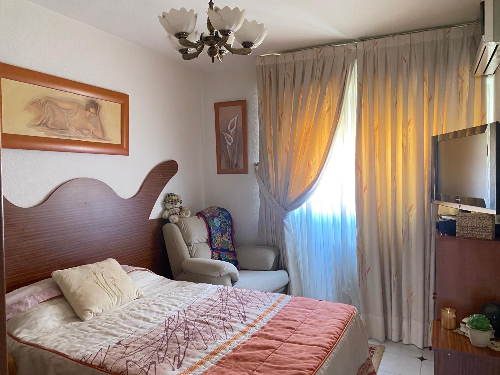 Bedroom of Flat for sale in  Madrid Capital  with Air Conditioner, Heating and Parquet flooring