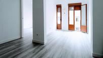 Flat to rent in  Madrid Capital  with Washing machine and Balcony