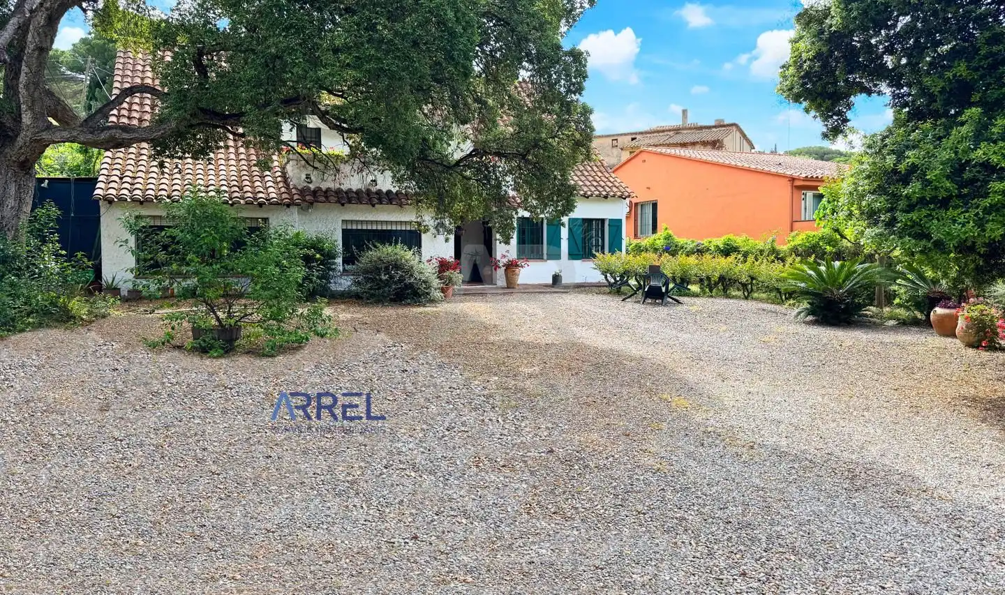 Vista exterior de Casa o chalet en venta en Alella con Jardín privado y Terraza