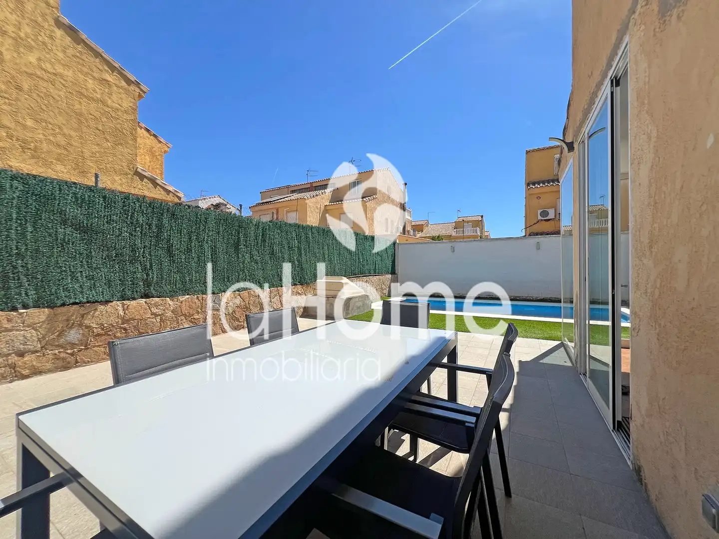 Terrace of Houses for sale in La Pobla de Vallbona  with Air Conditioner, Heating and Private garden