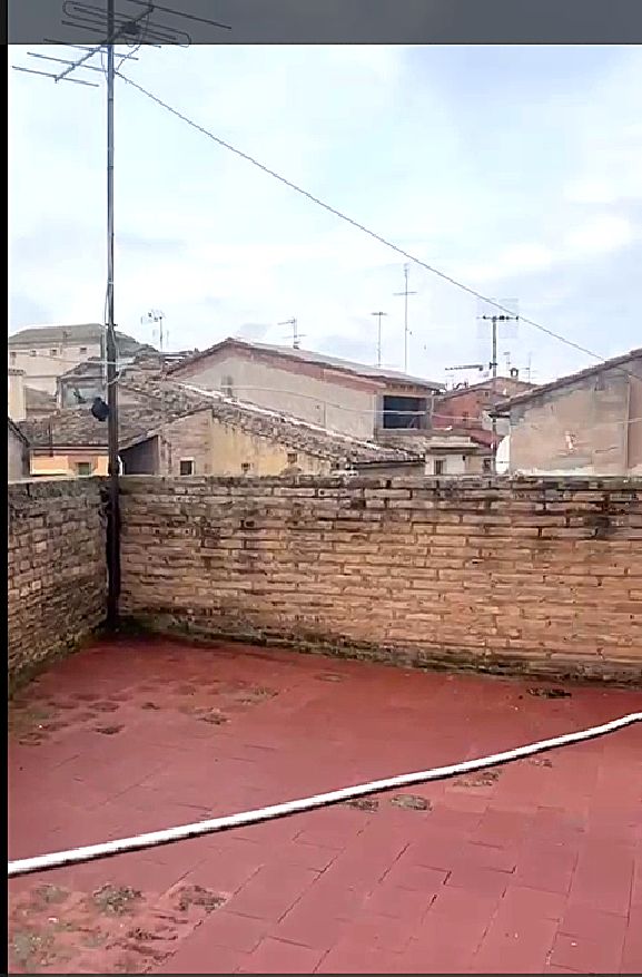 Vista exterior de Àtic en venda en Móra d'Ebre amb Aire condicionat, Calefacció i Parquet