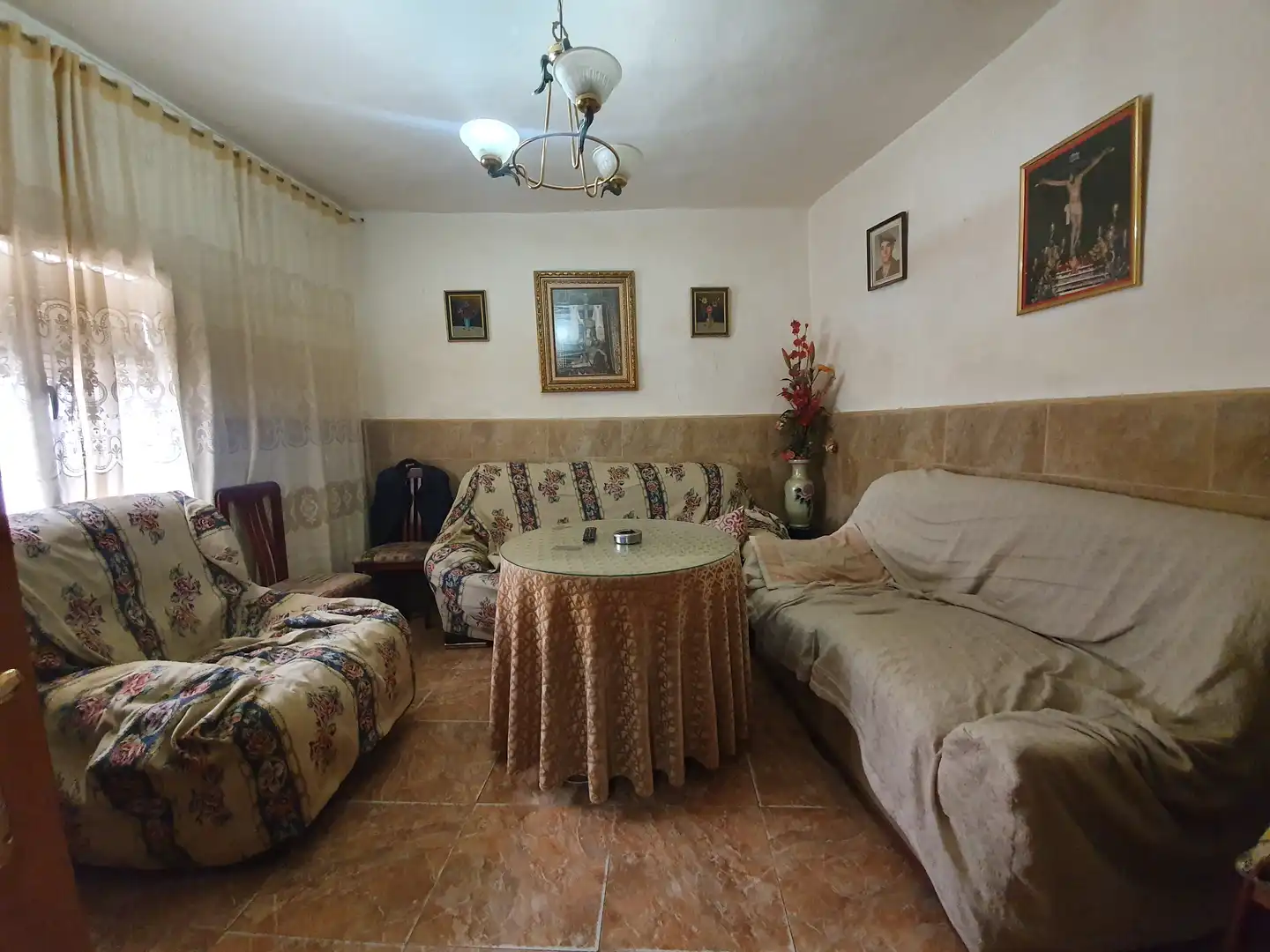 Sala d'estar de Casa o xalet en venda en Guadix amb Jardí privat i Terrassa