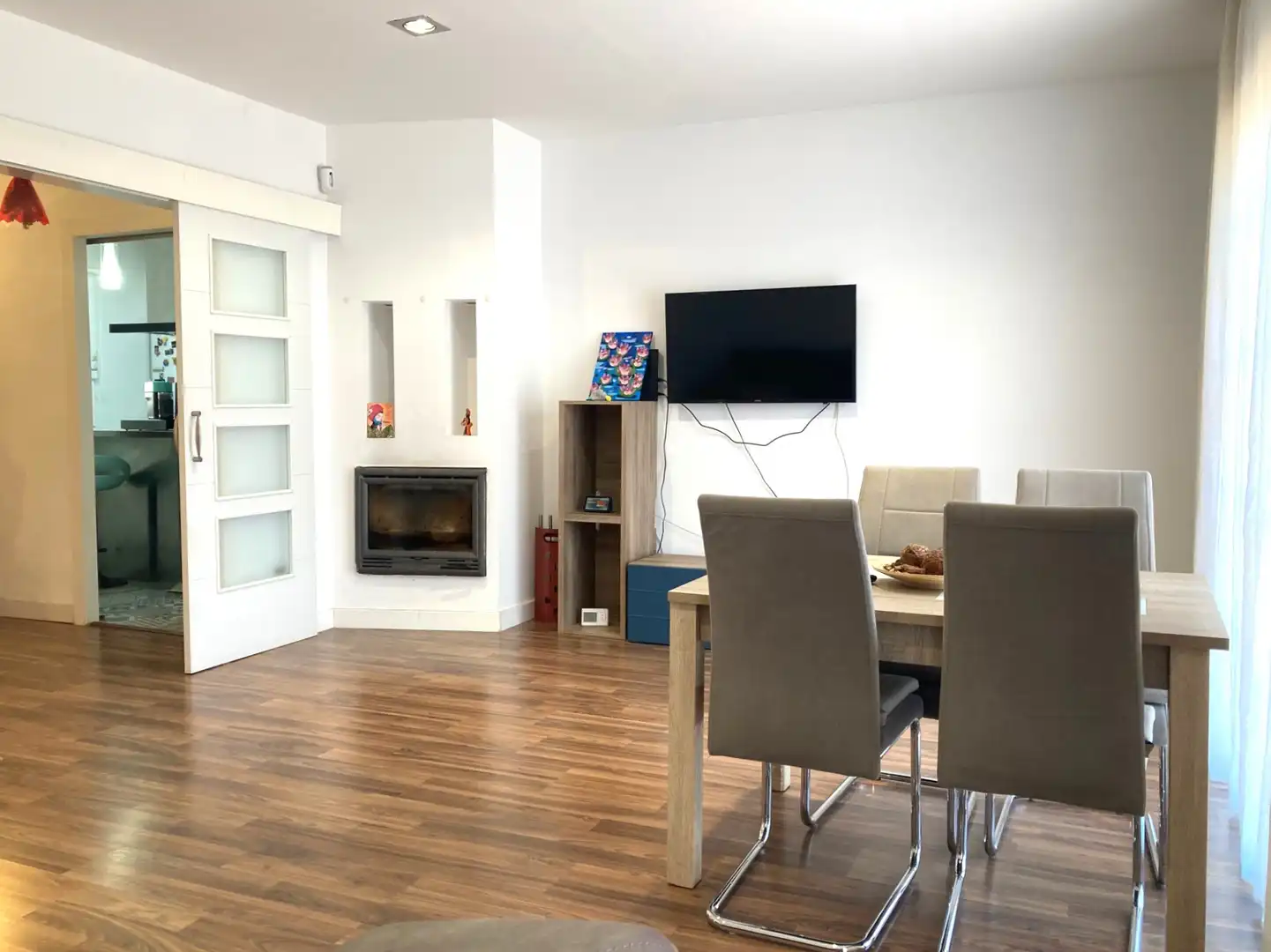 Comedor de Casa o chalet en venta en Corbera de Llobregat con Aire acondicionado, Calefacción y Jardín privado