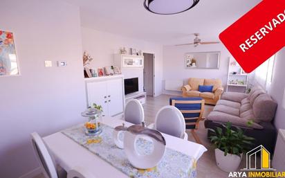 Living room of Flat for sale in Torrejón de Ardoz  with Air Conditioner, Heating and Community pool