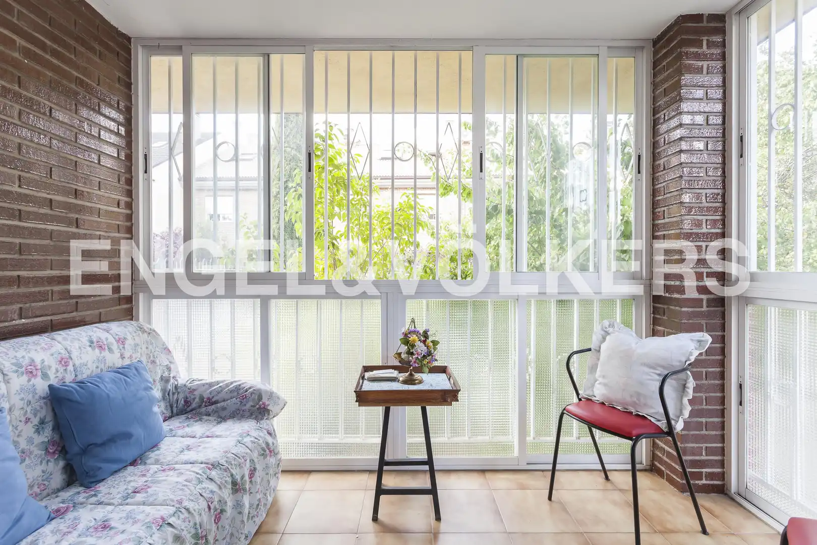 Balcony of Detached homes for rent in Madrid  with Air Conditioner, Heating and Private garden