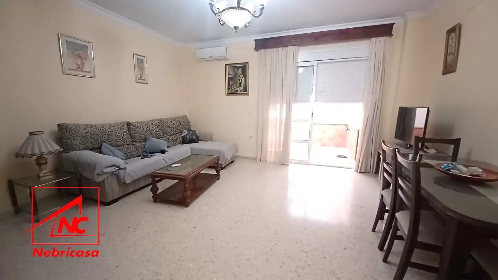 Sala de estar de Casa o chalet en venta en El Cuervo de Sevilla con Aire acondicionado, Terraza y Trastero