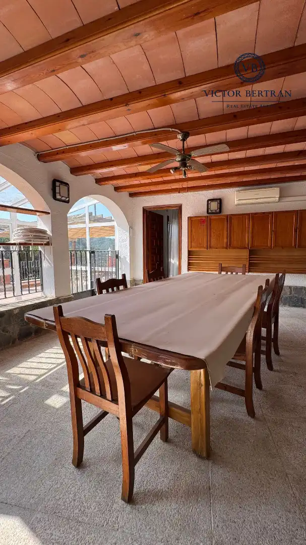 Comedor de Casa adosada en venta en Sant Cebrià de Vallalta con Aire acondicionado, Calefacción y Jardín privado