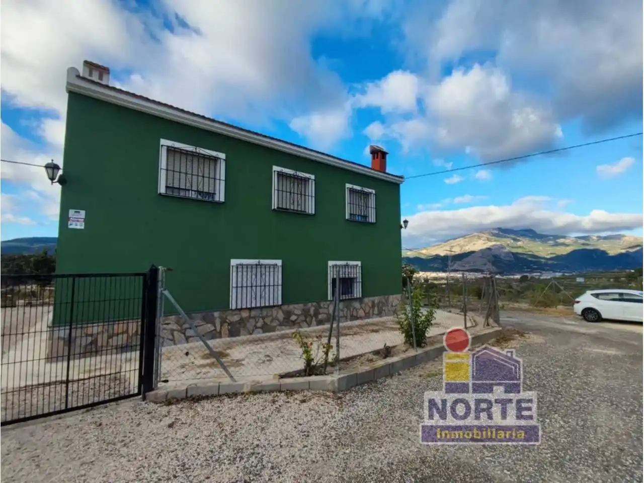Vista exterior de Finca rústica en venda en Balones amb Aire condicionat, Jardí privat i Terrassa