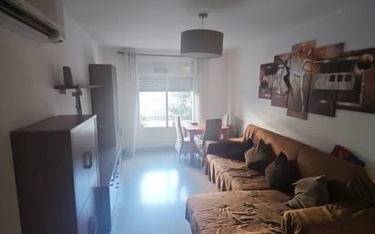 Living room of Flat for sale in Sant Boi de Llobregat  with Air Conditioner, Parquet flooring and Furnished