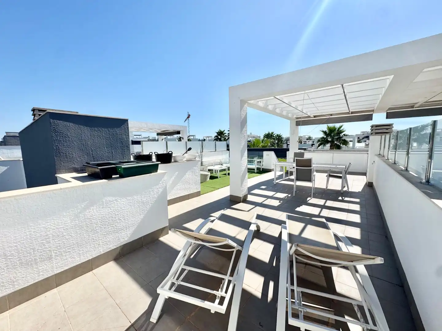 Penthouse with pool to rent in El Raso