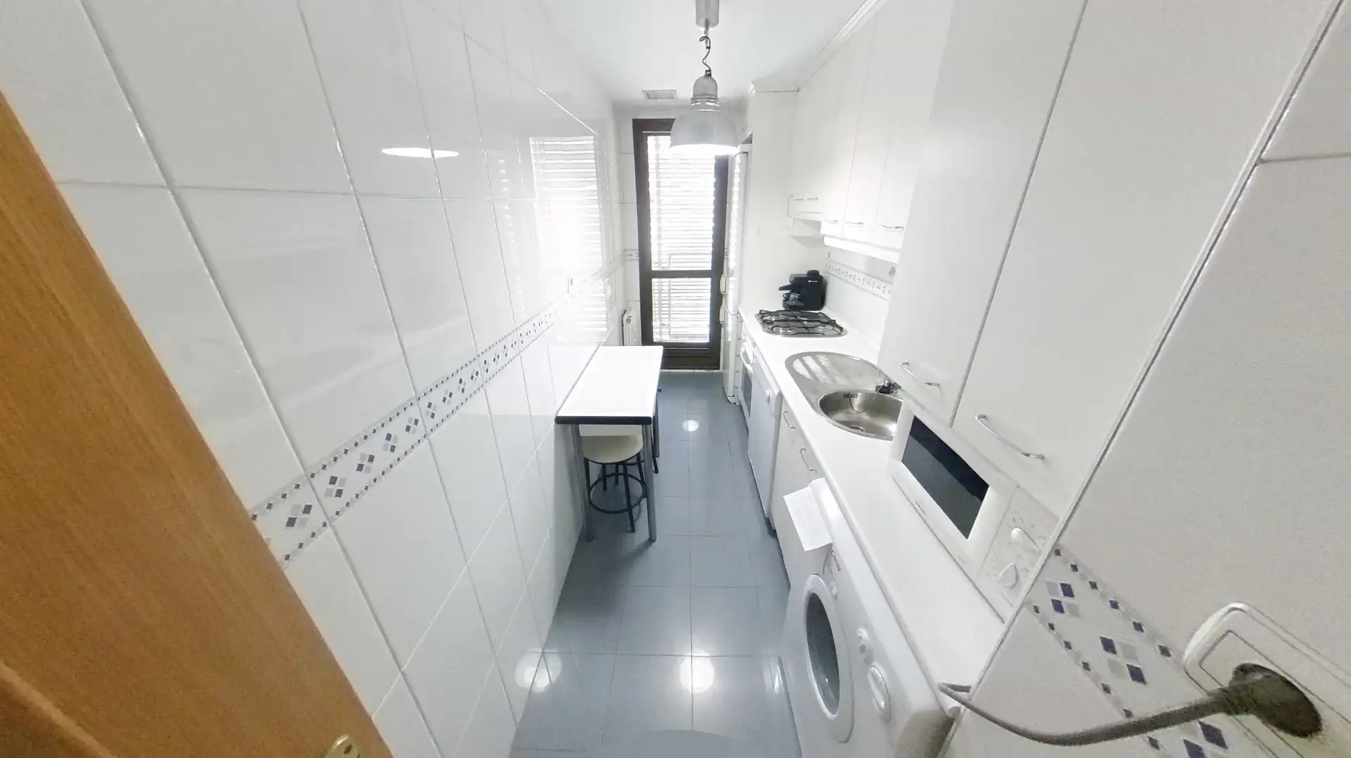 Flat for rent in Calle de Rafael Bergamín, San Juan Bautista
