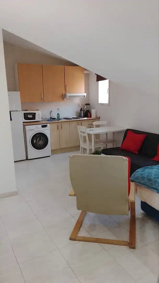 Cocina de Estudio de alquiler en Madrid con Calefacción