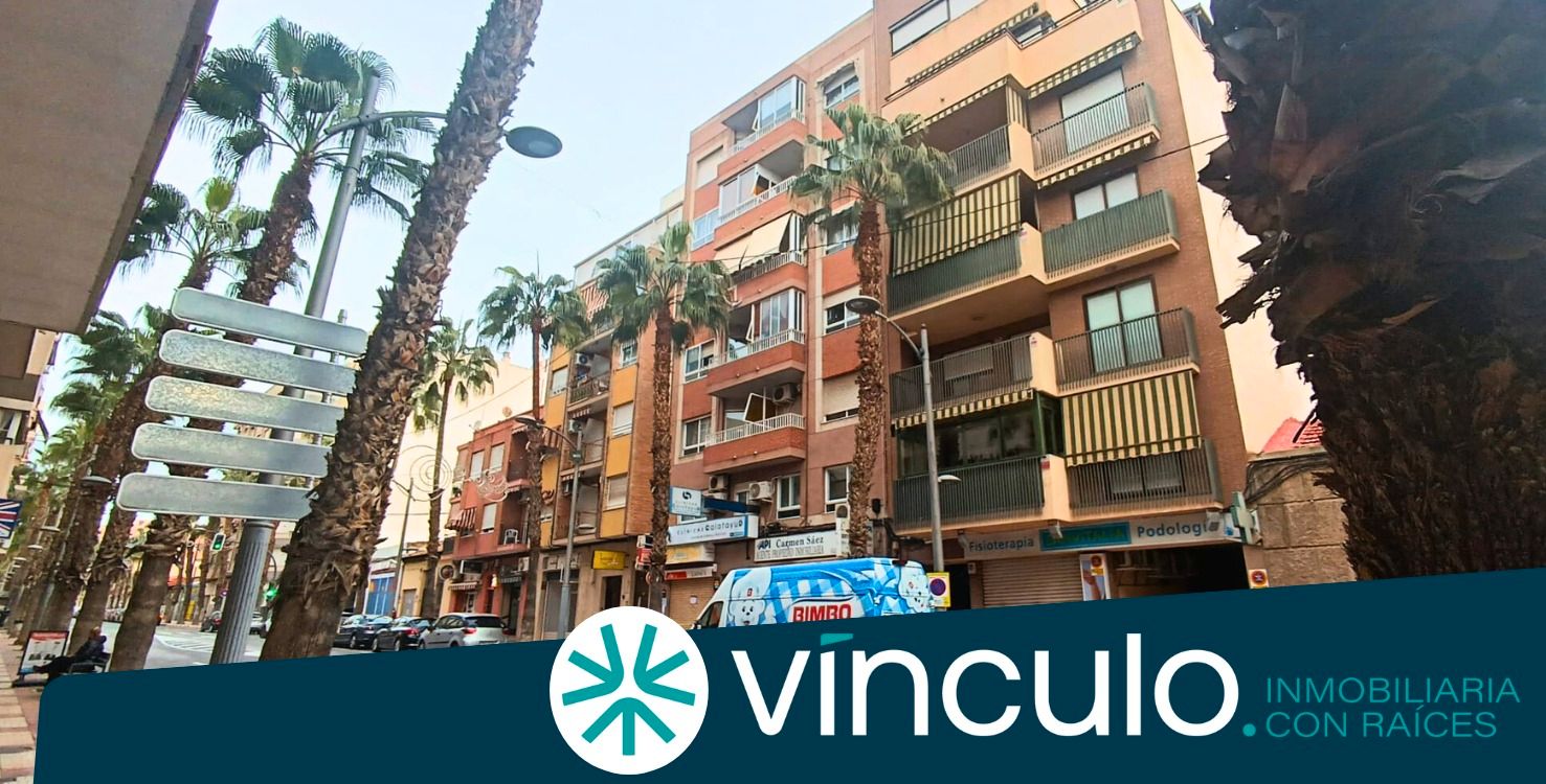 Vista exterior de Piso en venta en San Vicente del Raspeig / Sant Vicent del Raspeig con Aire acondicionado, Amueblado y Horno