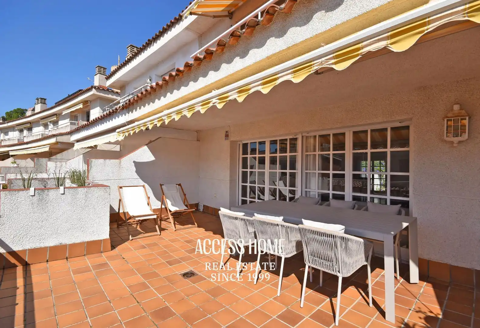 Terrassa de Casa adosada en venda en Sant Vicenç de Montalt amb Calefacció, Terrassa i Piscina
