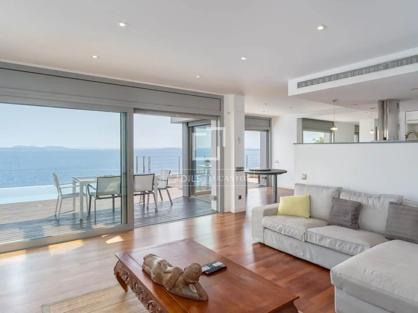 Sala de estar de Casa o chalet en venta en Roses con Aire acondicionado, Calefacción y Jardín privado