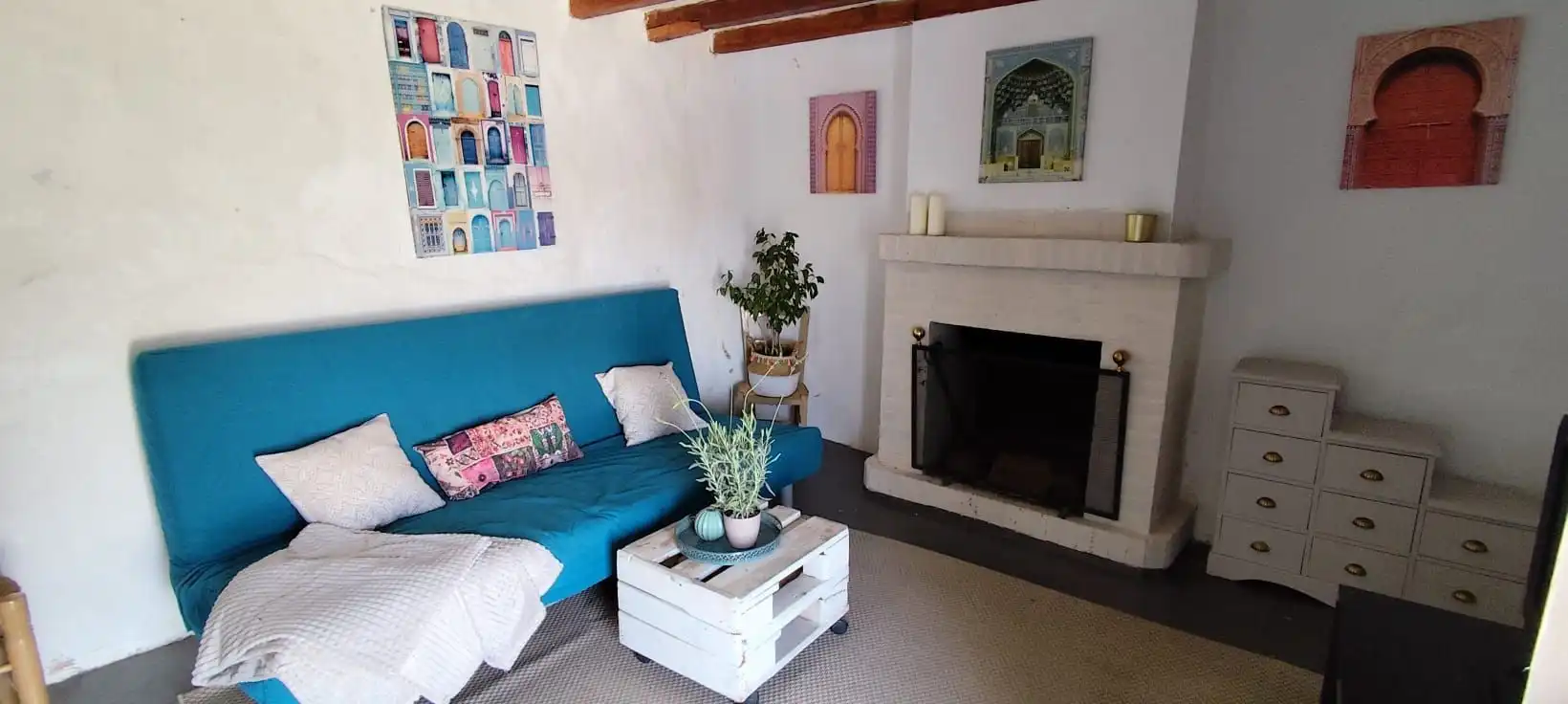 Sala d'estar de Finca rústica en venda en Almogía amb Jardí privat