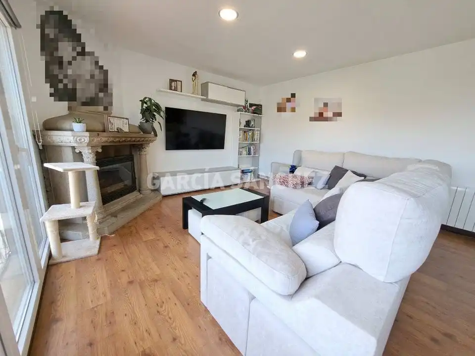 Living room of Houses for sale in Boiro  with Private garden, Terrace and Furnished