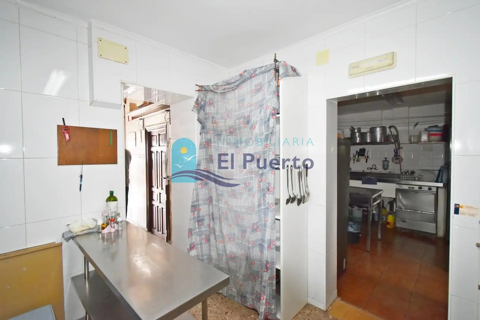 Cuina de Local en venda en Mazarrón amb Moblat