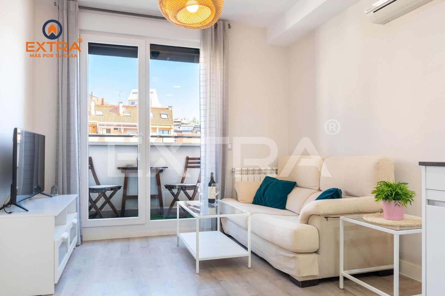 Bedroom of Apartment for sale in  Madrid Capital  with Air Conditioner, Heating and Terrace