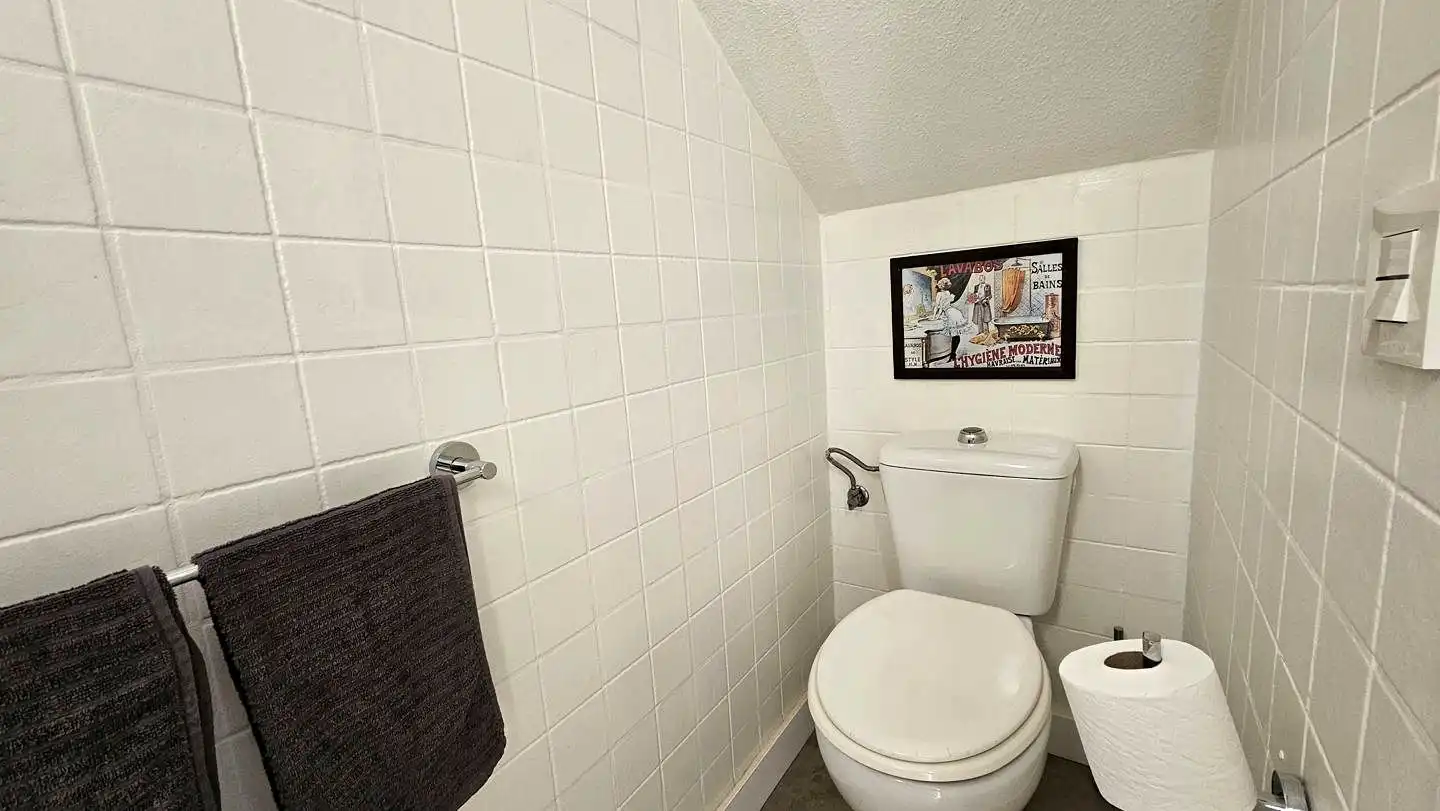 Baño de Dúplex de alquiler en San Bartolomé de Tirajana con Aire acondicionado, Jardín privado y Terraza