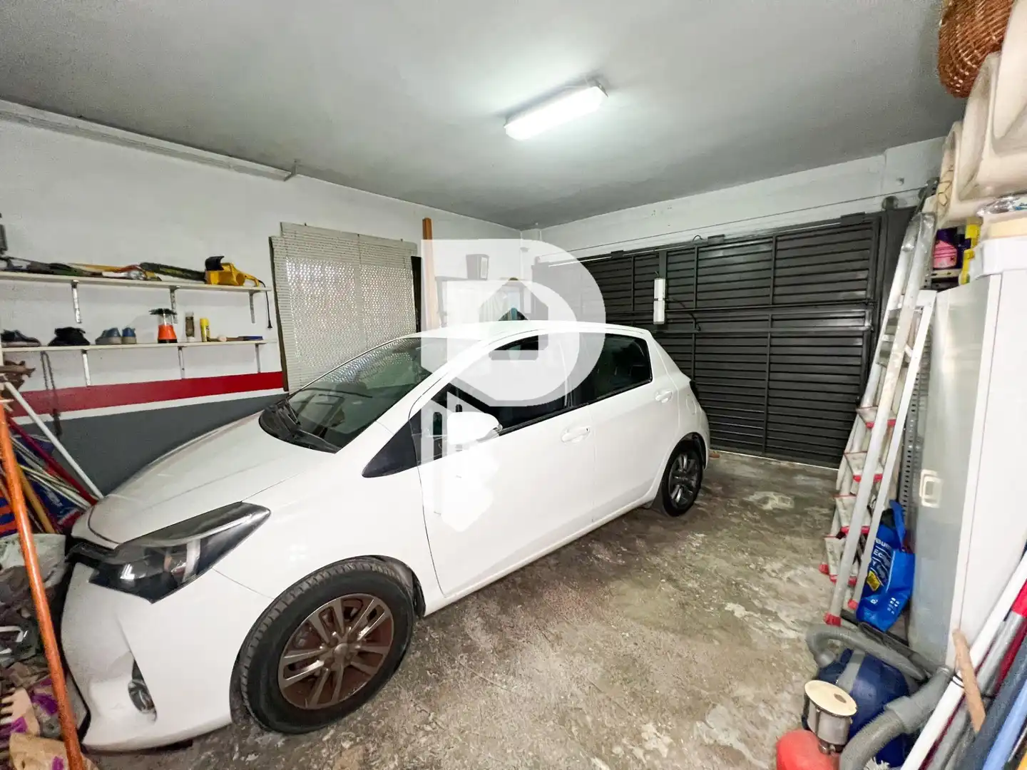 Aparcament de Casa o xalet en venda en Pallejà amb Aire condicionat, Calefacció i Jardí privat